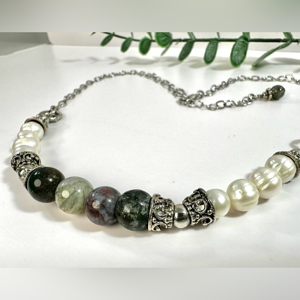 🤍Faux Pearl and Stone Bib Necklace